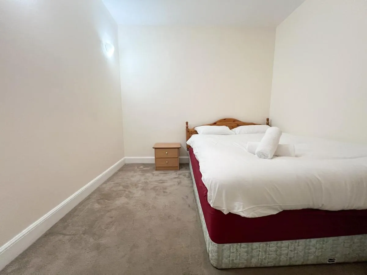 Ferienwohnung Convenient 2Br Basement Flat In Leith Edinburgh Apartment